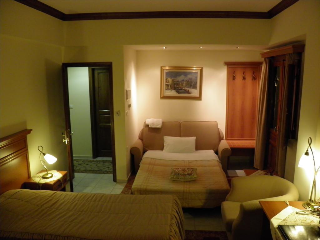 Hotel Egnatia Ioannina Zimmer foto